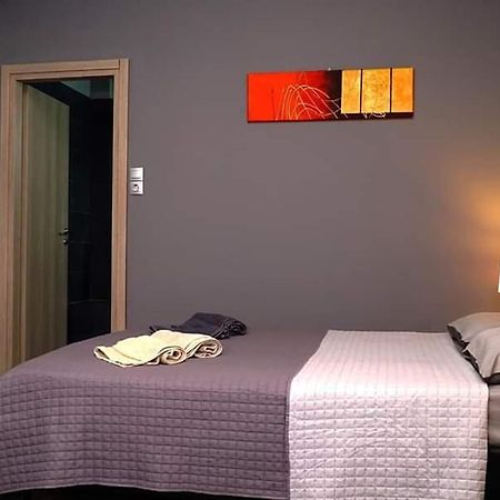 New Seafront Studio Guest House Anavyssos Bagian luar foto