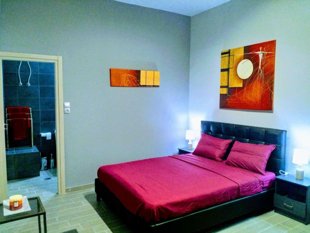 New Seafront Studio Guest House Anavyssos Bagian luar foto