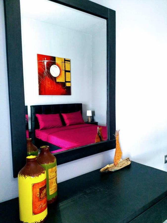 New Seafront Studio Guest House Anavyssos Bagian luar foto