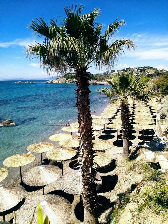 New Seafront Studio Guest House Anavyssos Bagian luar foto