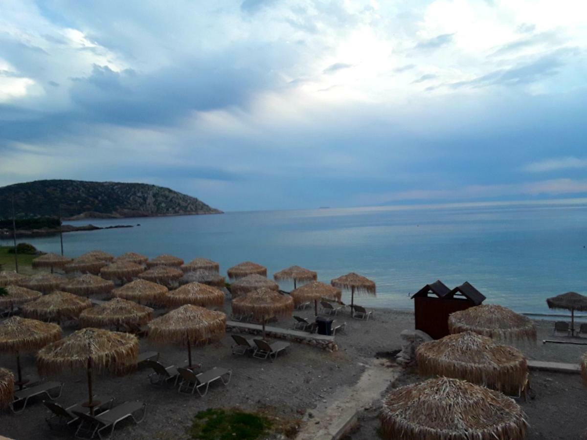 New Seafront Studio Guest House Anavyssos Bagian luar foto